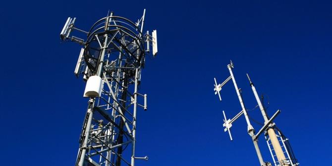 Inquinamento elettromagnetico: Campi e onde elettromagnetiche